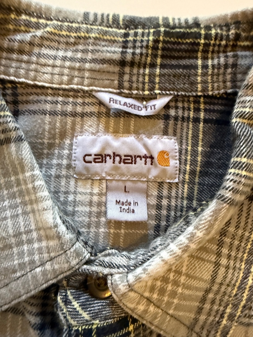 Carhartt Relaxed Fit Flannel Shirt – Men’s Large – Gray/Tan Plaid – Snap Front - Picture 4 of 9